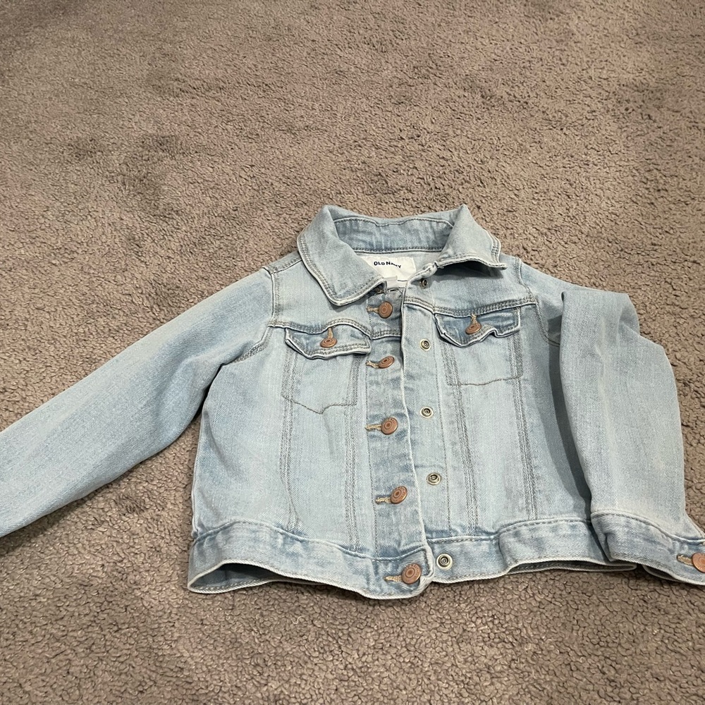 Like new toddler girls 3t old navy jean jacket